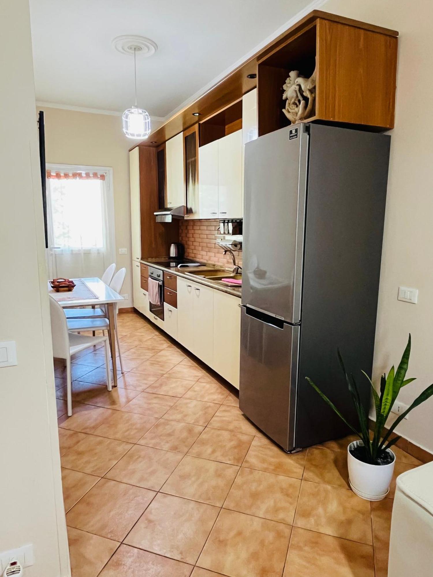 Iljazi'S Apartaments Vlorë Exterior foto