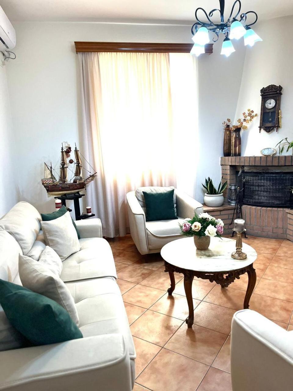 Iljazi'S Apartaments Vlorë Exterior foto